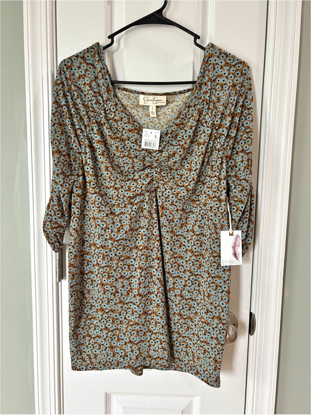 Jessica Simpson Maternity Top Large NWT Floral Ruched Stretch 3/4 Sleeve